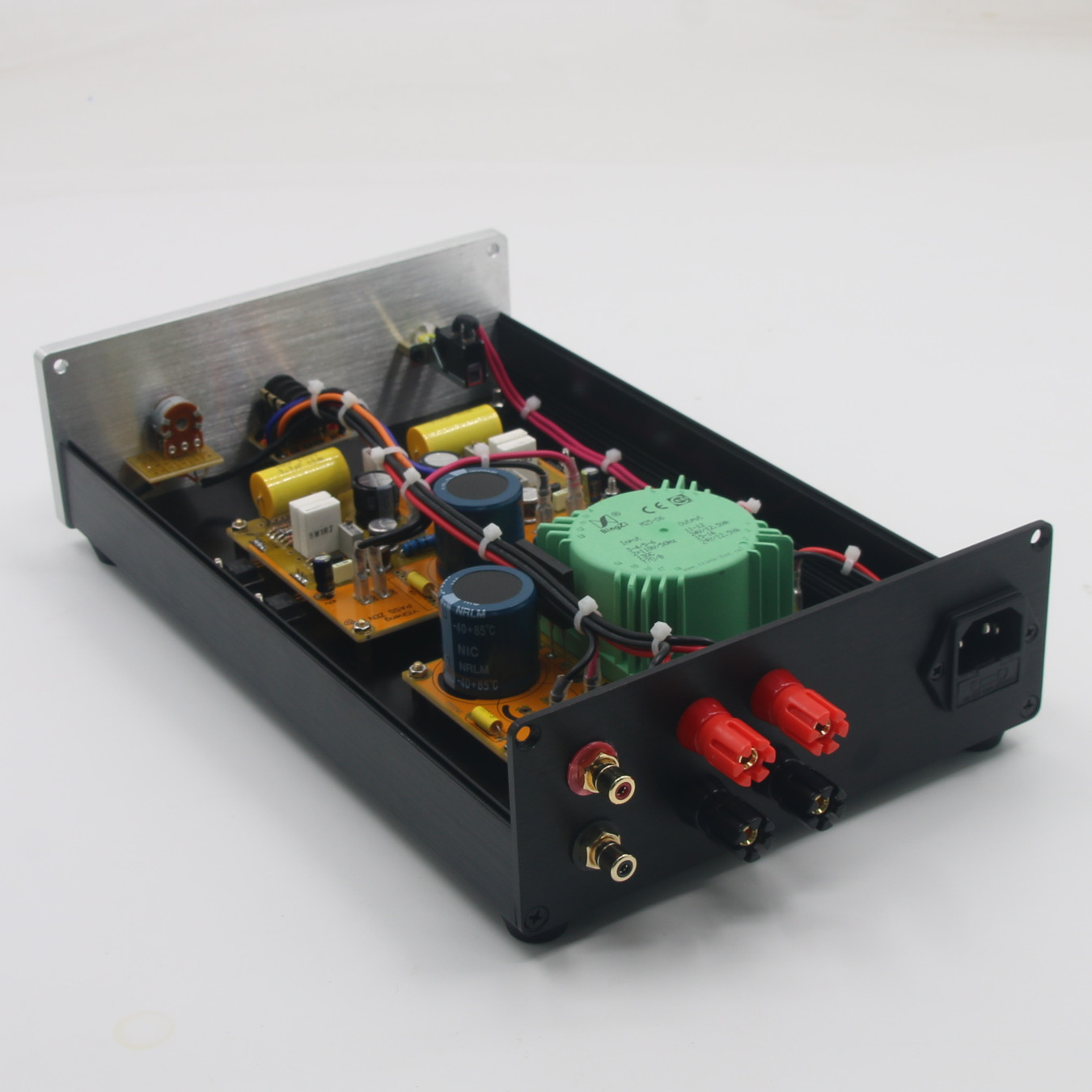 Headphone Amplifier - مضخم صوت ستيريو من الفئة A