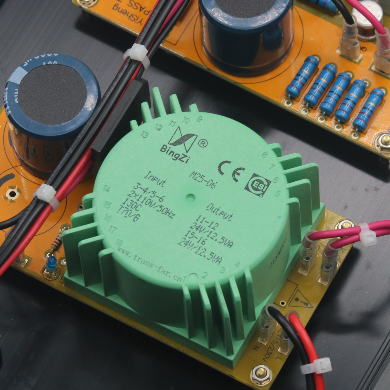 مضخم صوت ستيريو من الفئة A أحا - مراجعة Headphone Amplifier وسعره